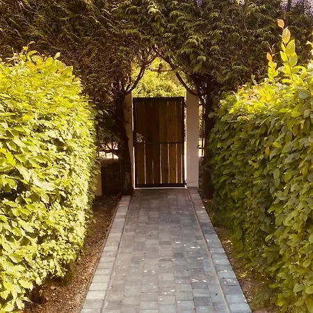 L'ancienne Ecurie - L'ancien Atelier Saint-Quentin-en-Tourmont